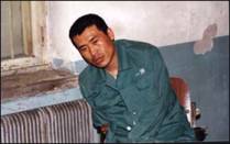 Image for article CIFD : 100 personnes en grève de la faim dans un camp de prisonniers chinois pour un homme qui a déployé une banderole lors d'un appel pacifique et a été torturé au point d'être entre la vie et la mort