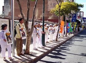 Image for article Brisbane, Australie : Un rassemblement et un défilé pacifique pour dénoncer les dix années de persécution (Photos)