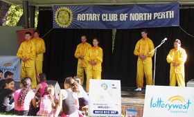 Image for article Australie : Des pratiquants du Falun Gong présentent le Falun Gong à Hyde Park (Photos)