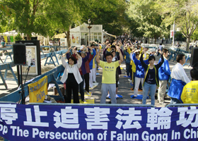 Image for article Sommet des Nations Unies: Des pratiquants du Falun Gong demandent au Premier ministre chinois d'arrêter la persécution (Photo)