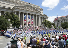 Image for article Le Falun Dafa a été présenté lors du défilé du Jour de l'Indépendance à Washington D.C.