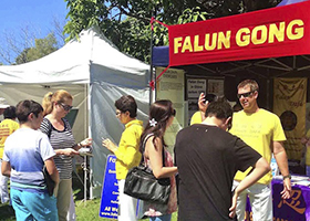 Image for article Australie : Le Falun Gong chaleureusement accueilli au Festival Multiculturel Gold Coast (Photos)