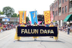 Image for article Les pratiquants de Falun Gong se joignent aux célébrations du 4 juillet dans de multiples villes