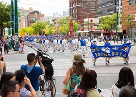 Image for article De Vancouver à Toronto, les pratiquants apportent l’harmonie du Falun Dafa aux communautés avoisinantes