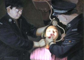 Image for article Une femme raconte 10 ans de torture en prison, y compris des centaines de gavages