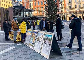 Image for article Stockholm, Suède : Ils bravent le froid pour aider à arrêter la persécution du Falun Gong