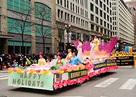 Image for article Chicago : Présentation du Falun Dafa lors du défilé du Jour de l'action de grâce