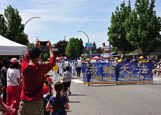 Image for article Canada, Ukraine, États-Unis et Japon : Les pratiquants de Falun Dafa participent à des événements communautaires et sensibilisent à la persécution perpétrée par le régime communiste chinois
