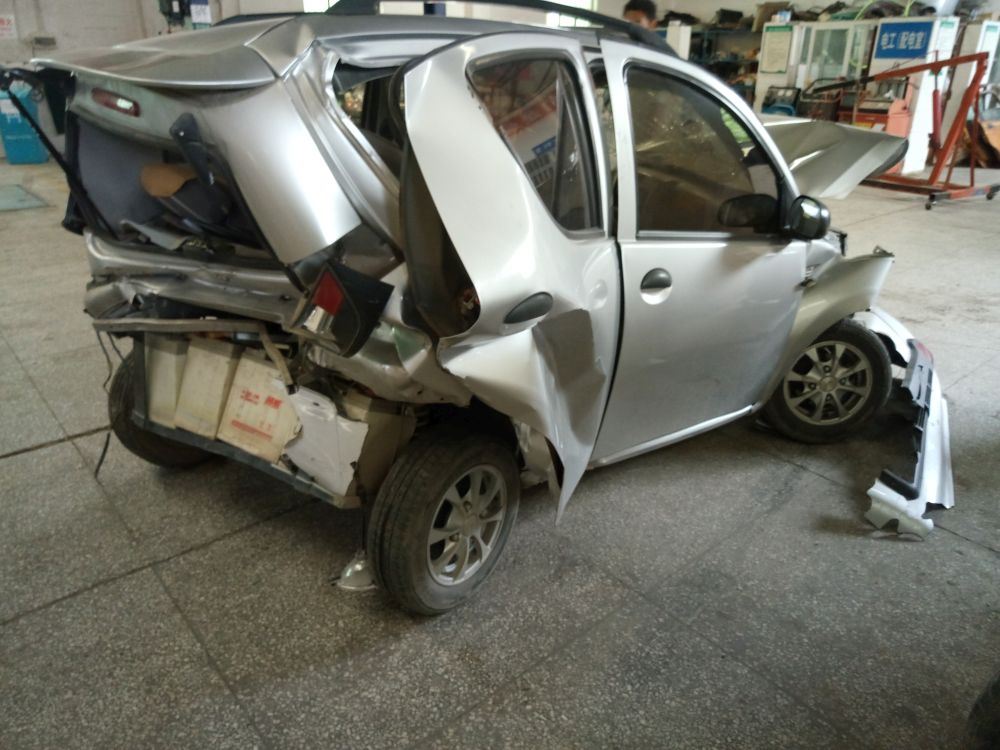 Image for article Dafa nous a protégés mon mari et moi quand notre voiture a été accidentée