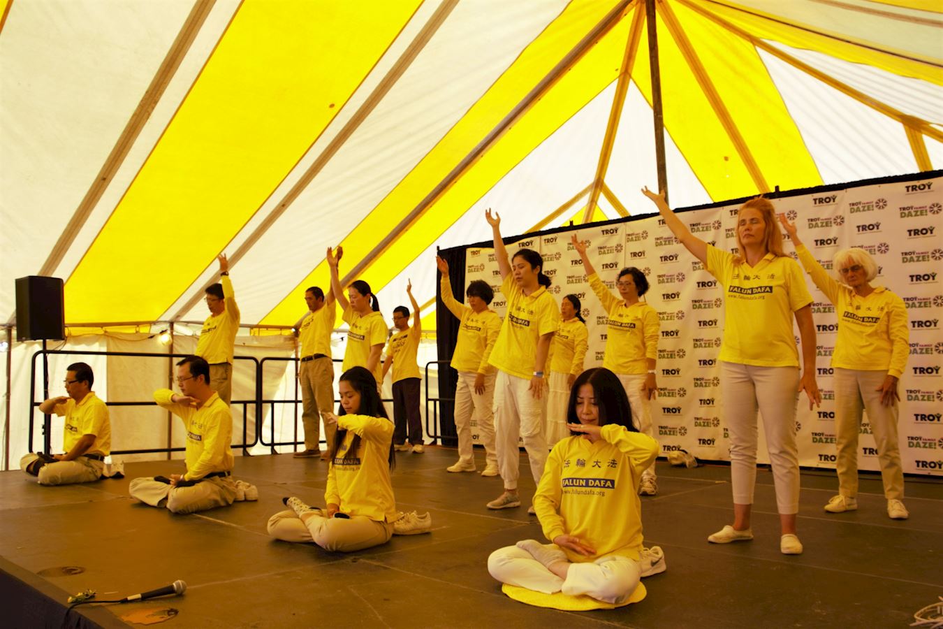 Image for article Le maire de Troy, Michigan : Le Falun Gong est bon pour le monde entier