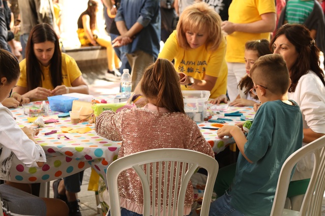 Image for article Les pratiquants de Falun Dafa de Bulgarie prennent part à des événements culturels à Plovdiv
