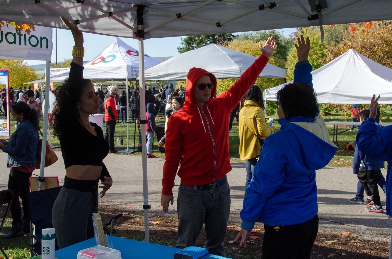 Image for article Toronto, Canada : Le Falun Gong est présenté au Festival annuel de la citrouille de Thanksgiving