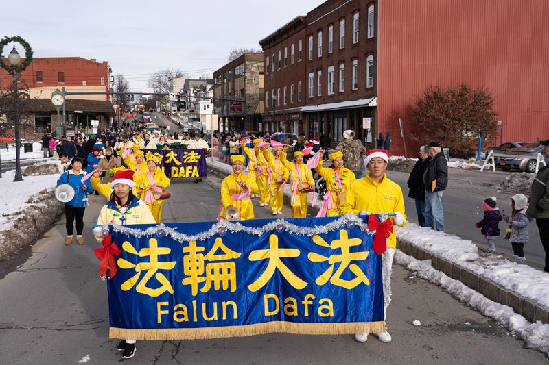 Image for article Genève : Les habitants manifestent leur soutien aux efforts pour mettre fin à la persécution du Falun Gong