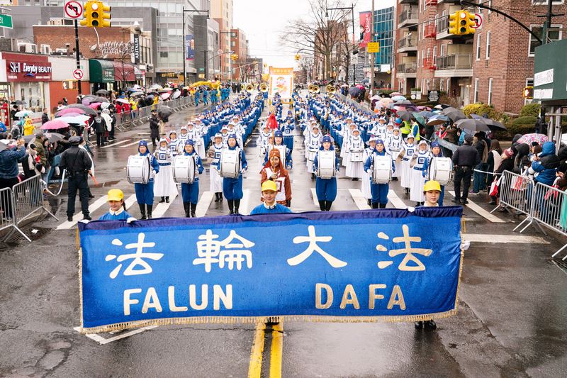 Image for article New York : Le défilé du Nouvel An chinois de Flushing conquiert le cœur des gens