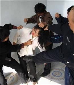 Image for article Une femme de 73 ans détenue au secret après sa 13<sup>e</sup> arrestation pour sa croyance