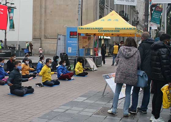 Image for article Anvers, Belgique : « Le Falun Dafa peut aider les gens à trouver la paix »