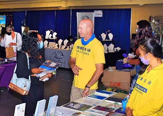 Image for article Floride : Présentation du Falun Dafa à la « Body Mind Spirit Expo » de Tampa