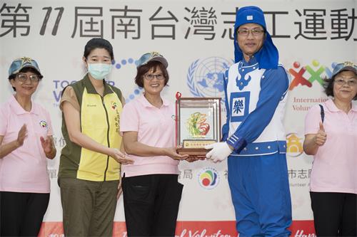 Image for article Taïwan : Le Tian Guo Marching Band félicité et récompensé lors de la célébration de la Journée du bénévolat