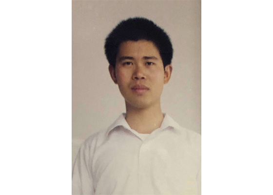 Image for article Un ingénieur en logiciel invalide et incontinent suite à sa dernière arrestation pour sa pratique du Falun Gong