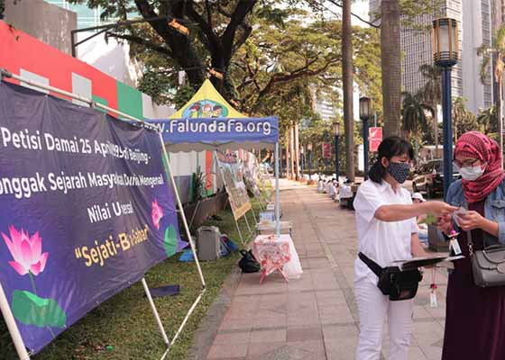 Image for article Indonésie et Malaisie : Les pratiquants commémorent l’Appel du 25 avril par un rassemblement et une veillée aux chandelles