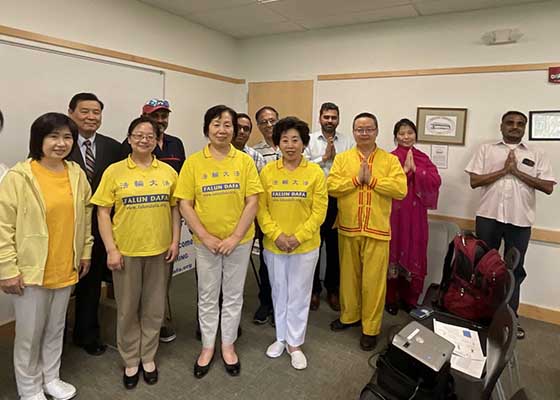 Image for article Virginie : La communauté indienne émue par les détails de la persécution lors d’une activité de présentation du Falun Dafa