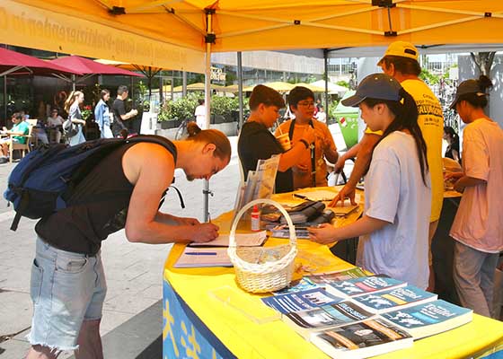 Image for article Allemagne : Les habitants de Munich condamnent la persécution du Falun Gong