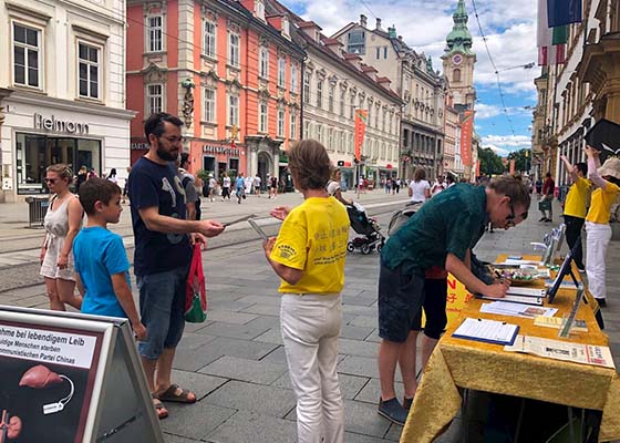 Image for article Autriche : Une série d’activités attire l’attention sur la persécution du Falun Dafa