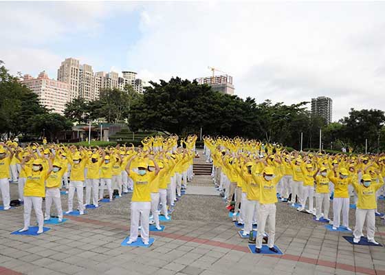 Image for article Taichung, Taïwan : Des élus se joignent à la veillée aux chandelles pour mettre fin à la persécution du Falun Dafa en Chine