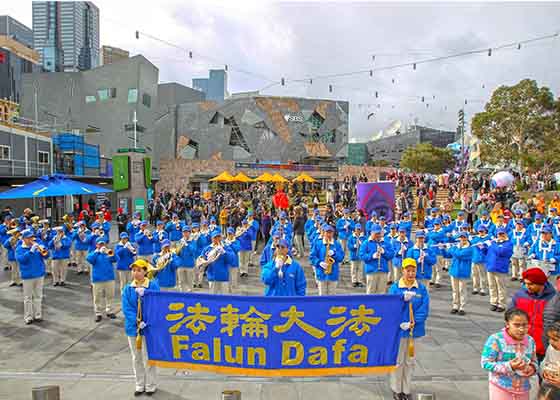 Image for article Melbourne, Australie : Des dignitaires condamnent la persécution du Falun Gong par le PCC lors d’un rassemblement