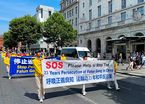 Image for article Irlande : Deux rassemblements et une marche pour protester pacifiquement contre la persécution du Falun Gong en Chine, avec le soutien de parlementaires et d’élus