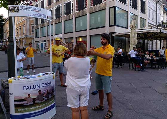 Image for article Croatie : Des activités organisées dans deux villes dénoncent la persécution du Falun Dafa par le régime communiste chinois