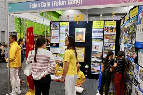 Image for article Brisbane, Australie : Présentation du Falun Dafa au festival Mind Body Spirit