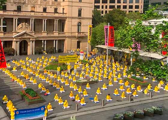 Image for article Sydney, Australie : La pratique collective des exercices du Falun Dafa attire l’attention des passants