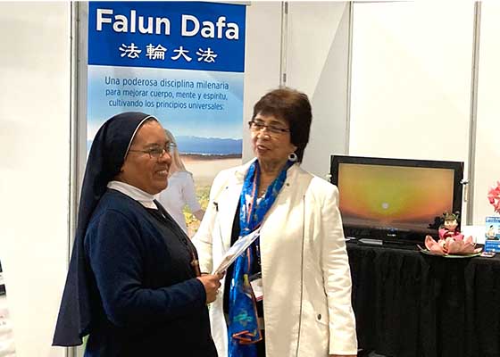Image for article Mexico : Présentation du Falun Dafa au XIV<SUP>e</SUP> Congrès mondial de la famille