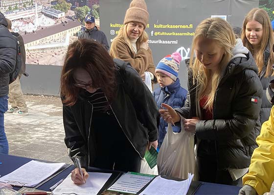 Image for article Finlande : Les habitants d’Helsinki signent une pétition pour s’opposer à la persécution du Falun Gong en Chine