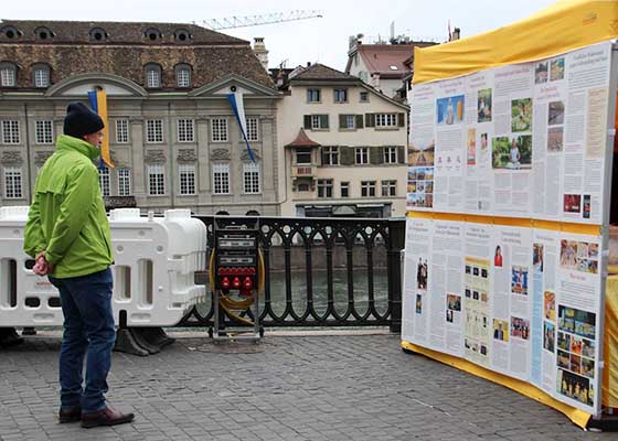 Image for article Zurich, Suisse : une activité de sensibilisation touche les gens