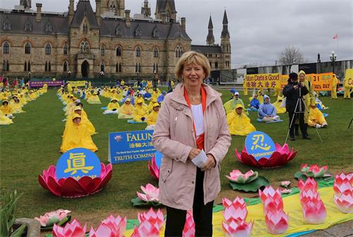 Image for article Canada : Les membres du Parlement félicitent Maître Li et célèbrent la Journée mondiale du Falun Dafa