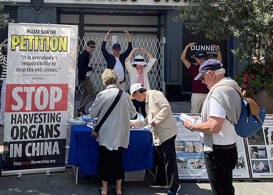 Image for article Irlande : Le public plébiscite les principes du Falun Dafa lors de deux activités dans deux villes importantes