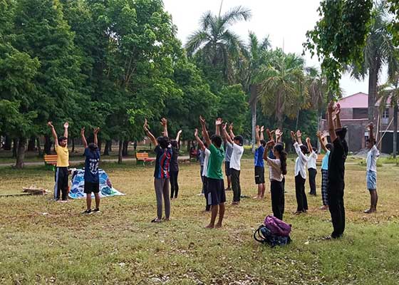 Image for article Népal : Le Falun Dafa est présenté à des étudiants lors d’une activité à Rampur