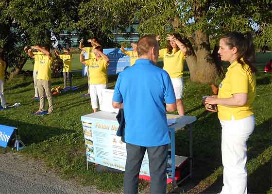 Image for article Québec : Activités organisées dans deux villes pour demander la fin de la persécution du Falun Dafa