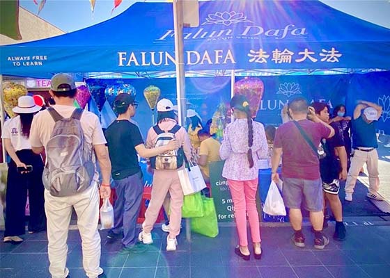 Image for article Sydney, Australie : Le Falun Dafa accueilli au Festival de la lune de Cabramatta