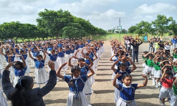 Image for article Nagpur, Inde : Le Falun Dafa bien accueilli dans quinze écoles du centre de l’Inde