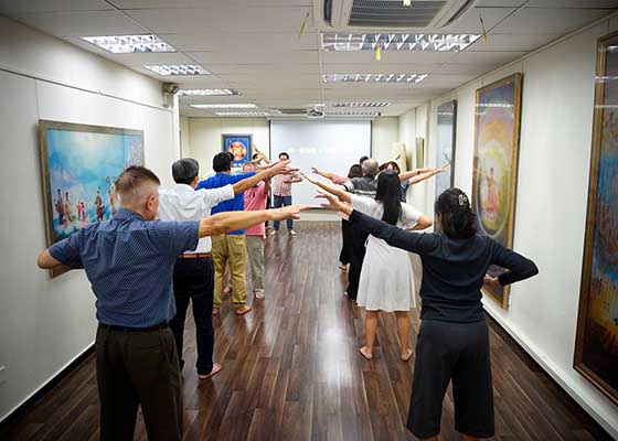 Image for article Singapour : De nouveaux participants apprennent le sens de la vie lors d’un atelier de neuf jours du Falun Dafa