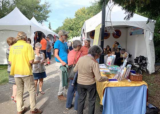 Image for article Le Falun Dafa admiré lors d’un festival au Québec : « Le Falun Dafa est ce que je recherchais ! »