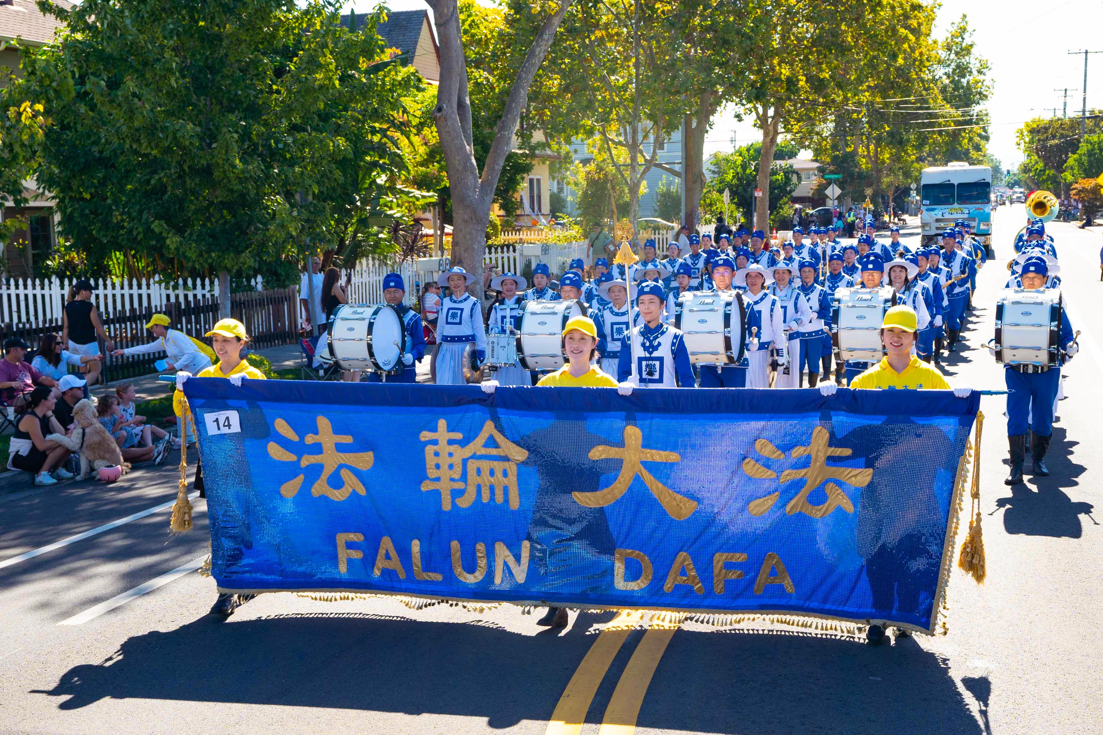 Image for article Californie, États-Unis : Le Falun Dafa a un grand impact lors du défilé de la Silicon Valley