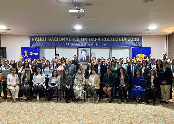 Image for article Colombie : La 6e Conférence de partage d'expériences du Falun Dafa s'est tenue à Medellin
