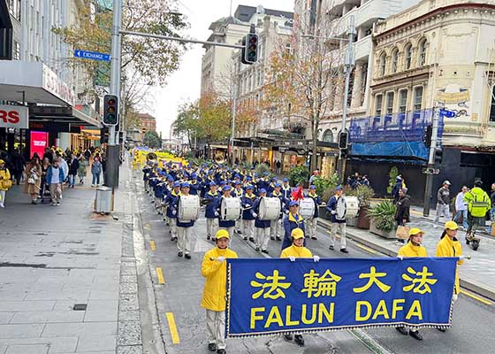Image for article Nouvelle-Zélande : Rassemblement et défilé du Falun Gong à l’occasion de la Journée des victimes de la torture