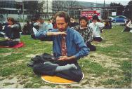 Image for article Les pratiquants du Falun Gong font un Appel Pacifique pour la troisième année consécutive pendant la Conférence de la Commission des Droits de l'Homme des Nations-Unies (Photos)