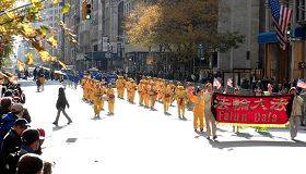 http://clearwisdom.net/emh/article_images/2008-11-12-ny-parade-03--ss.jpg