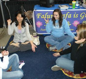 Image for article Indiana: Présenter le Falun Gong lors du Festival multiculturel de Indianapolis (Photos)